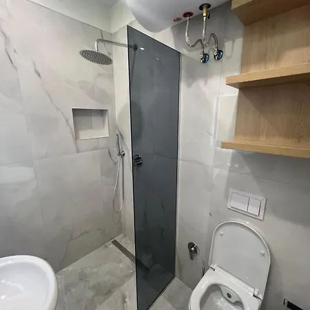 דירה Priam טיראנה