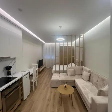 Priam * טיראנה